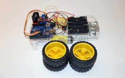 Papa Robot Detalle superior con ruedas